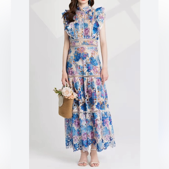 Dalia MCphee Dresses & Skirts - Out flower embroidery maxi dress, size L, new